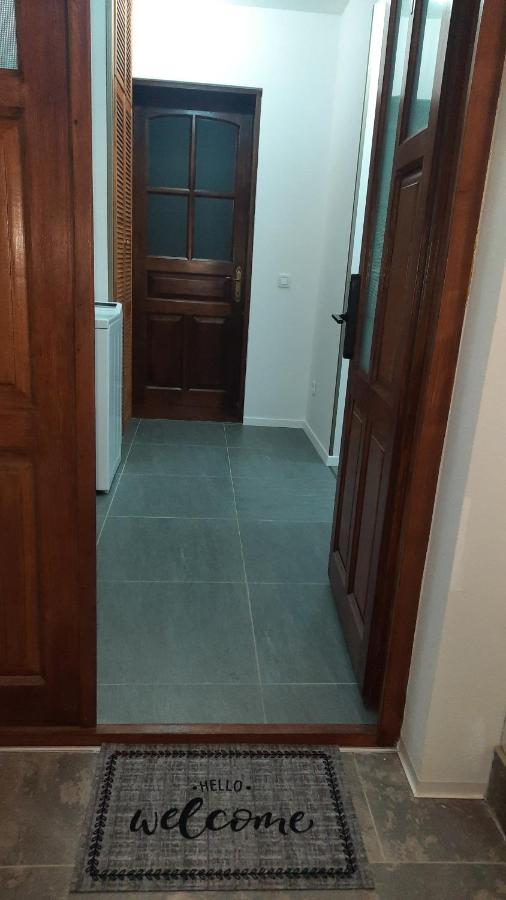 House Side By Side Apartment Brasov Exterior photo