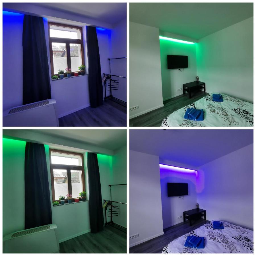 House Side By Side Apartment Brasov Exterior photo